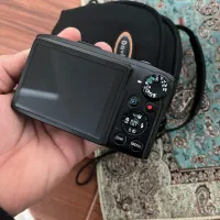 دوربین کنون