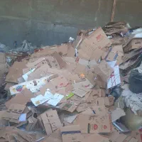 کارگر ضایعات پرس کارتن