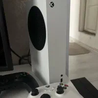 Xbox serie S دو دسته