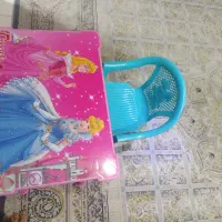 منزل میز و صندلی تحریر