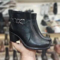 نیازمند فروشنده