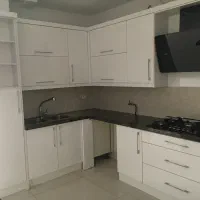 کابینت های گلس در حد نو