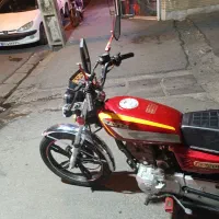 کویر 200|موتورسیکلت|اندیشه, اندیشه فاز ۱|دیوار