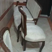 ۸عدد صندلی یه میزه ۸ نفره