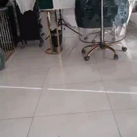 استخدام ناخن کار با تجربه یا اجاره میز