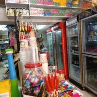 فروشنده سوپر مارکت