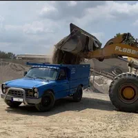 نیسان کمپرسی حمل ماسه ، سیمان ، فیلر ، شسته