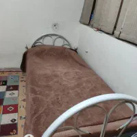 تعداد دو عددتخت یک نفره فلزی|تخت و سرویس خواب|شیراز, دلجو|دیوار