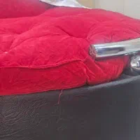 به بالاترین قیمت مبل ال  تمیز شیک ترکیب قرمز مشکی