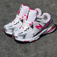 کتونی نیوبالانس ۱۰۶۴