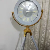 ساعت ایستاده