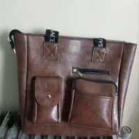 کیف قهوه ای