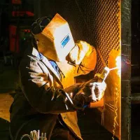 خواهان یادگیری جوشکاری