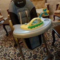 میز غدای کودک وکریر (وبیس) درحدنو  مناسب سیسمونی