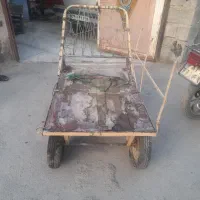 گاری چهار چرخ