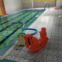 آموزش تخصصی و تضمینی شنا بانوان و کودکان
