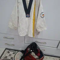 لباس تکواندو و مبارزه همش کامل