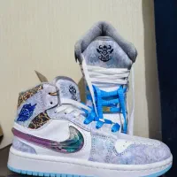 دراگون آبی و صورتی