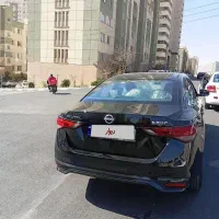 نیسان سیلفی بنزینی مدل 2025 سانروف  enjoy edition