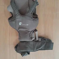 فروش کریرر .گهواره .آغوش.کالسکه .روروک|کالسکه و لوازم جانبی|آباده, |دیوار