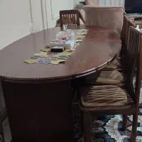 میز ناهار خوری با پنج عدد صندلی