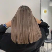 استخدام‌ دستیار رنگ و‌کراتین