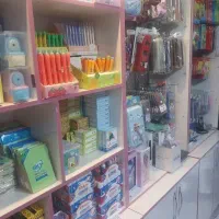 به فروشنده خانم نیاز مندیم