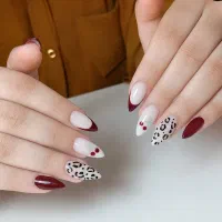 تخفیف ویژه کاشت ناخن برای فصل بهار