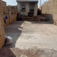 خانه صالح شهر بفروش میرسد