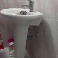 روشویی و آینه