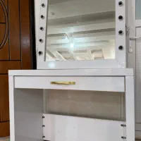 میز آرایش