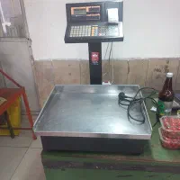 ترازوی ۷۰کیلو ی رادین درحد