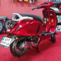 وسپا ویترینی تک نمونه|موتورسیکلت|رشت, حومه رشت|دیوار