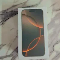 یک دستگاه. آیفن 16 مینی سایز کوچیک