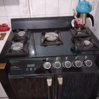 اجاق گاز ۵ شعله بسیار تمیز طرح کابینتی