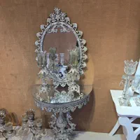 آینه و شمعدان|آینه|نیشابور, دارایی|دیوار