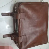 چمدان نوستالژیک و قدیمی