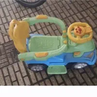ماشین چهارچرخ
