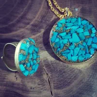 کار با رزین با بهترین متریال پلاکه ۴۰۰هزارتومان