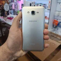 آیفونj7 y9s 13سامسونگ.خریدارگوشی