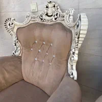 مبل سلطنتی ۹ نفره همراه با میز عسلی|مبلمان خانگی و میز عسلی|اسلام‌شهر, شهرک قائمیه|دیوار