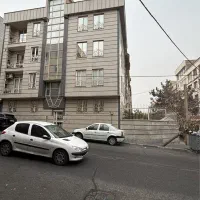 کلنگی به همراه تجاری فروش