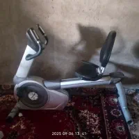 وسایل ورزشی دوچرخه ثابت خانگی