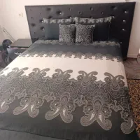 کمد لباس . میز آرایش و تخت خواب  دو نفر بدون تشک