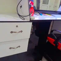 کمد آرایشگری مخصوص خانمان و آقایان ۲۳۰در ۲۱۰