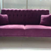 یک عدد مبل سه نفره و عدد یک نفره