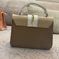 تعدادی کیف دانه ای ۱۵۰|کیف، کفش، کمربند|تبریز, |دیوار