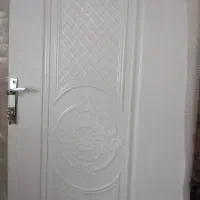 درب سرویس بهداشتی جنس hdf فقط یک ماه نصب بودن