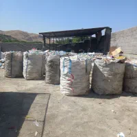 به‌یک‌کارگر کار‌در‌ ضایعاطی نیامندیم