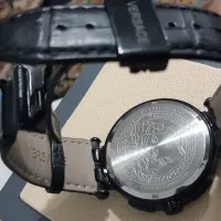 ساعت ورساچ اورجینال کرنوگراف سه موتوره|ساعت|صدرا-فارس, فاز ۱|دیوار